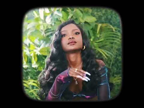 Xenia Manasseh - Niambie (Visualizer)