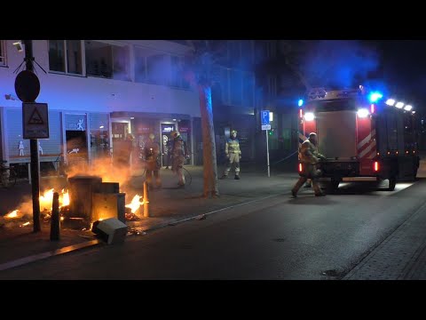 Brandweer Oss TS 21-3131 met spoed naar een Buitenbrand aan de Heschepad in Oss