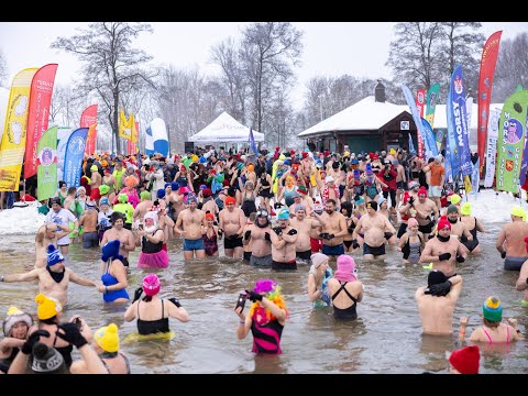 Suwałki. Czwarty już Ogólnopolski Zlot Morsów na Polskim Biegunie Zimna