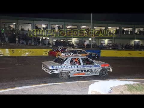 Saloon Stockcars Last Bender - Allard Vs Shevill Vs Reynolds - Dave Garner Memorial Final Skegness