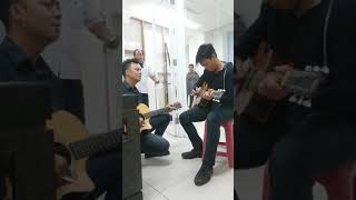 Download lagu Ariel Noah dan GioLelaki mp3