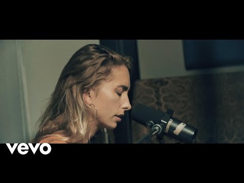 Pumarosa - Priestess (Piano Sessions Unplugged)