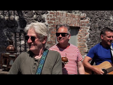 The Saw Doctors - Never Mind The Strangers (Live Acoustic)