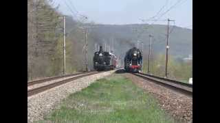 preview picture of video 'Parallel run of historical trains at Kostoľany nad Hornádom, Slovakia'