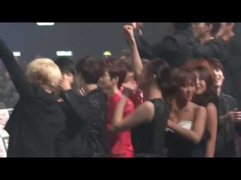 Exo Sistar Bora-Lay interaction-moments