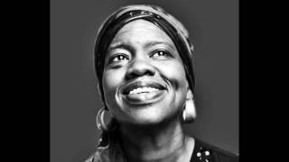 Club Des Belugas Feat. Brenda Boykin - Serious Woman