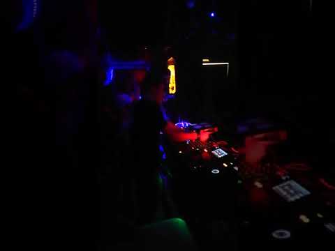 techdown + mc primitiFF