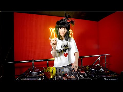 VDXA - STUDIO SESSIONS / 002 PODCAST / DEEP TECH