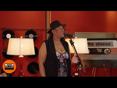 Keisha Renee Famous Live Performance (Cover)