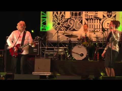 Kristīne Šomase, Attachment un Edvīns Zariņš - Padsmitnieku laiks (BILDES 2015)