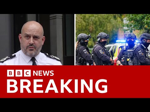 Video | LIVE: Two dead in Manchester synagogue attack and suspect also believed killed - police | BBC News
