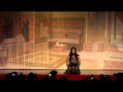 Zoe Jakes @ Tribal Fest 13