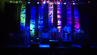 Chris Isaak Super Magic 2000/Pretty Woman Olympia Theatre