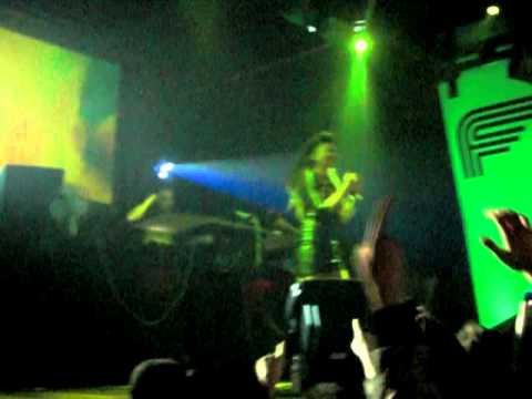 Tema 5 - Juanjo Martin & Rebecca Brown 26/02/2011 Family Club Sonseca