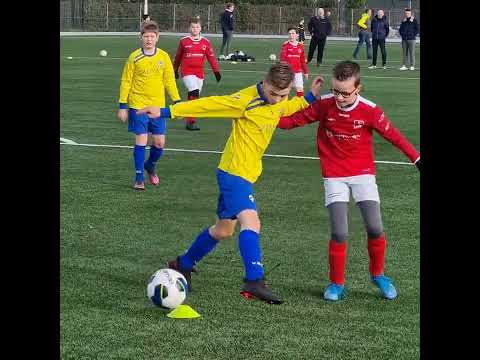 Eerste helft VRC JO11-4  - DOVO  JO11-3.