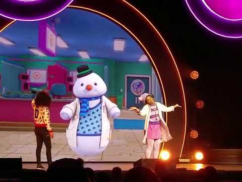 🌟 Watch Now: Disney Live! Holiday Party - Full Show Experience! 🎉✨