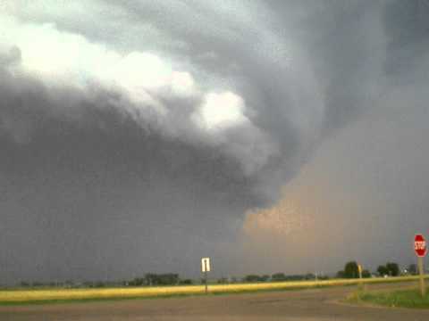 massive storm cloud with lightning! eastern Montana