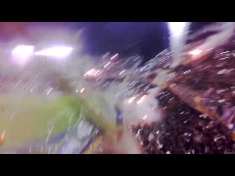 "Impresionante recibimiento" Barra: Los Guerreros • Club: Rosario Central