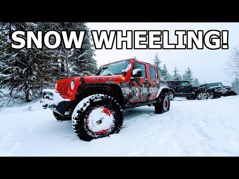 SNOWY Off-Road Adventure: Sledding Mission! *Modified Jeep JK Trail Exploration*