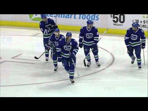 Canucks Vs Flyers - Ryan Kesler 2-0 Goal - 12.28.10 - HD