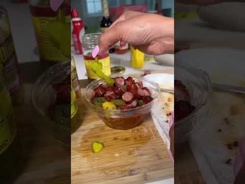 Make Your Own Spicy Bowl with Ghetto Girlz Eat!! 🤤🌶️