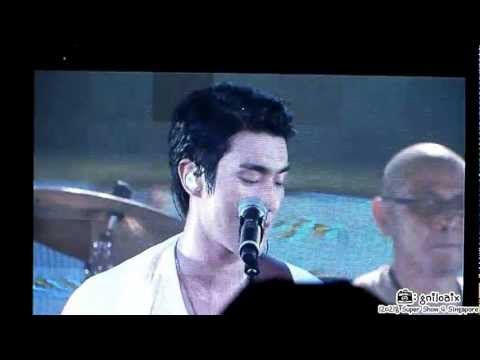 120218 Super Junior SS4 Singapore - Siwon Solo