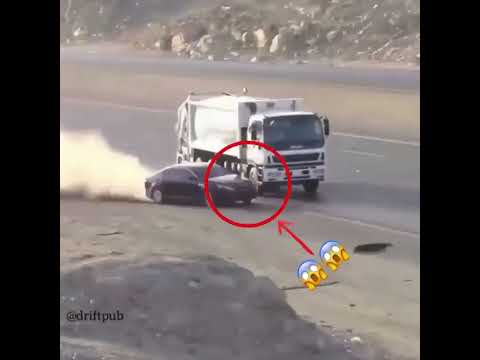 CRAZY SAUDI DRIFTING ON HIGHWAY | 240km/h 150mph