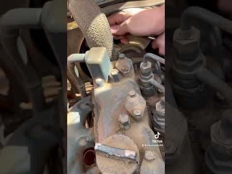 Quick Fix: 79* Kubota Fan belt Replacement