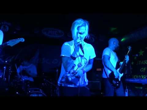 EMILY CHEKHOV Live @Cologne MTC – The Blue Pill