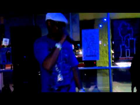 SLIM & DEZZ ENT. FEAT LYRACYST