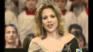 Renee Fleming sings Panis Angelicus by Cesar Franck.