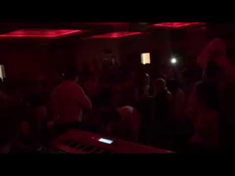 Afrim Muqiqi & Yjet - Sishte hera e pare qe me tradhetove LIVE