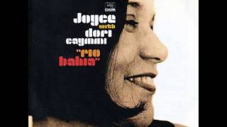 Dori Caymmi & Joyce Moreno -  ... E era Copacabana (Carlos Lyra / 2005)