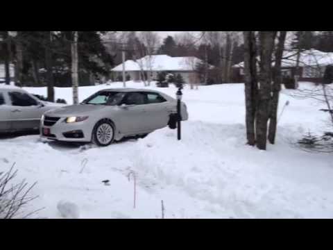 SAAB 9-5 Aero AWD through snow after the storm!