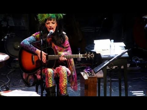 NINA HAGEN "Irgendwo auf der Welt" LIVE BERLINER ENSEMBLE 02/03/2017 (video)