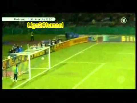Michael Stahl INCREDIBLE 61 Meter Goal Koblenz - Hertha DFB .flv