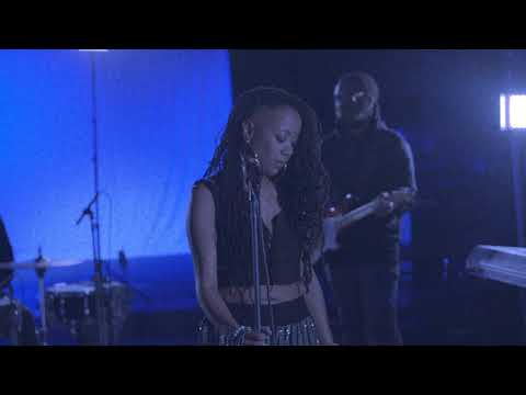 Deborah Bond presents "Bonded Sessions" LIVE!