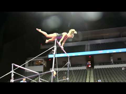 Laney Madsen Shows Amazing Bar Combo - 2017 US Classic Podium Training