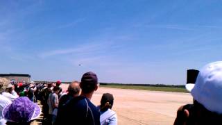 preview picture of video 'McGuire Air Force Base B1-B Fly-By, wings swept and climb'