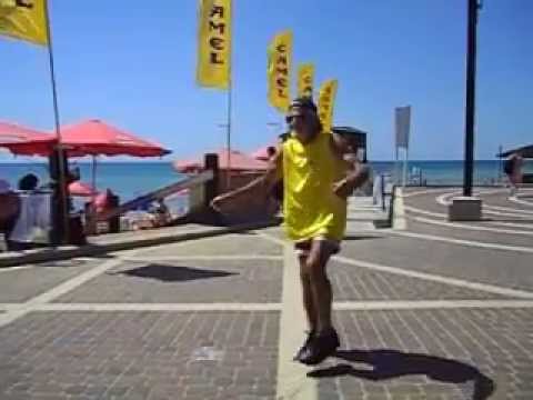 13-04-29 Yitzik the dancer - Hof HaCarmel, Haifa