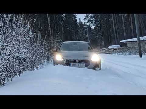 Suzuki Swift 1.2 Hybrid AllGrip on snow