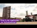 Het wordt steeds drukker op deze drive-in markt in festivalsfeer