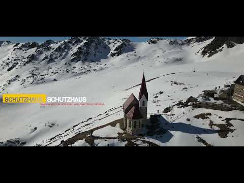 Schutzhaus Latzfonser Kreuz  auf 2.296 m