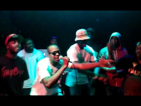 Smugzmoneymitch, c tho ,kuku Perform i got bitches
