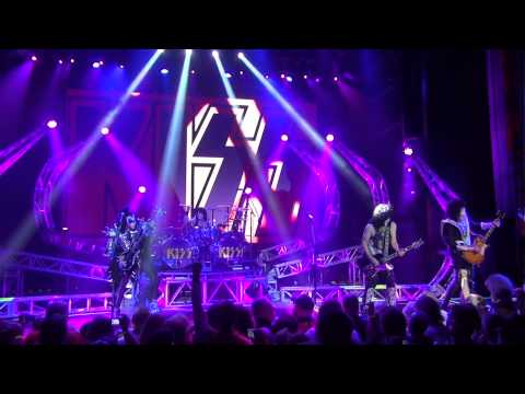 KISSONLINE EXCLUSIVE: KISS "ALMOST HUMAN" ON KISS KRUISE III