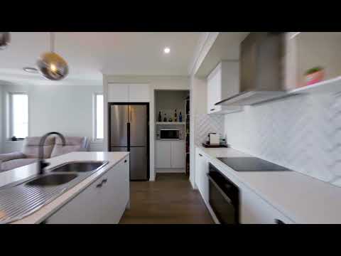 15 Side Creek Parade, Narangba, QLD 4504, 4房, 2浴, House