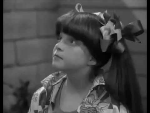 when small wonder meet hotel de paree