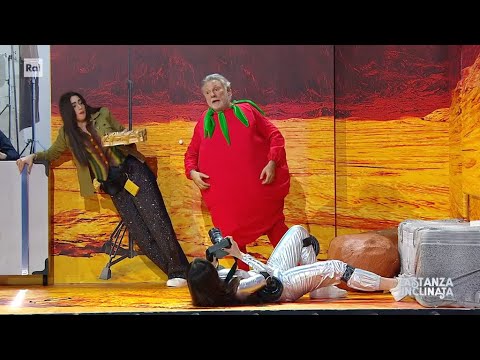 La stanza inclinata: "Alla conquista di Marte"- Stasera tutto è possibile  04/03/2025