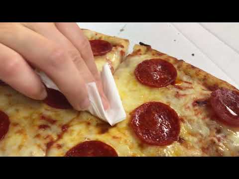 How to Cut Calories From Pizza