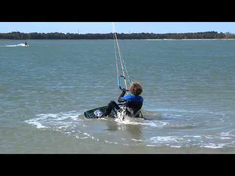 Cours de kitesurf - Comment faire un waterstart - One Launch Kiteboarding